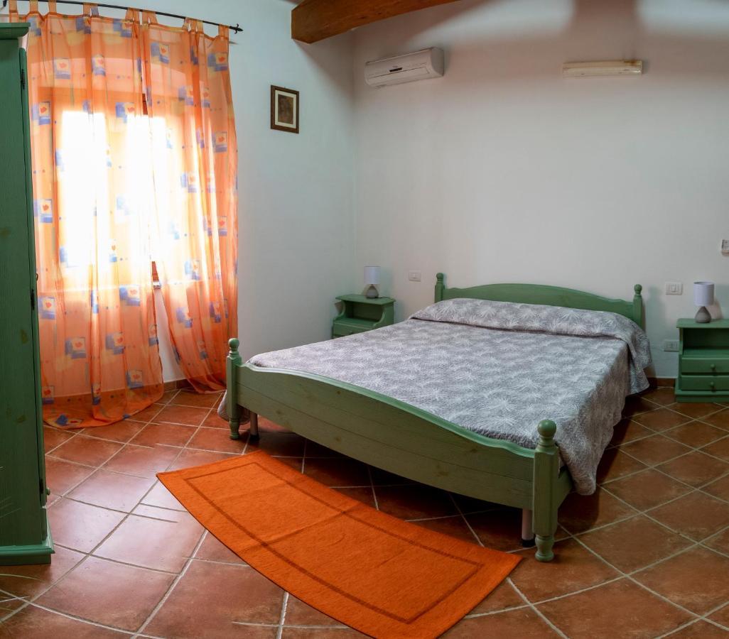 Bed and Breakfast Is Cuccus Masainas Экстерьер фото