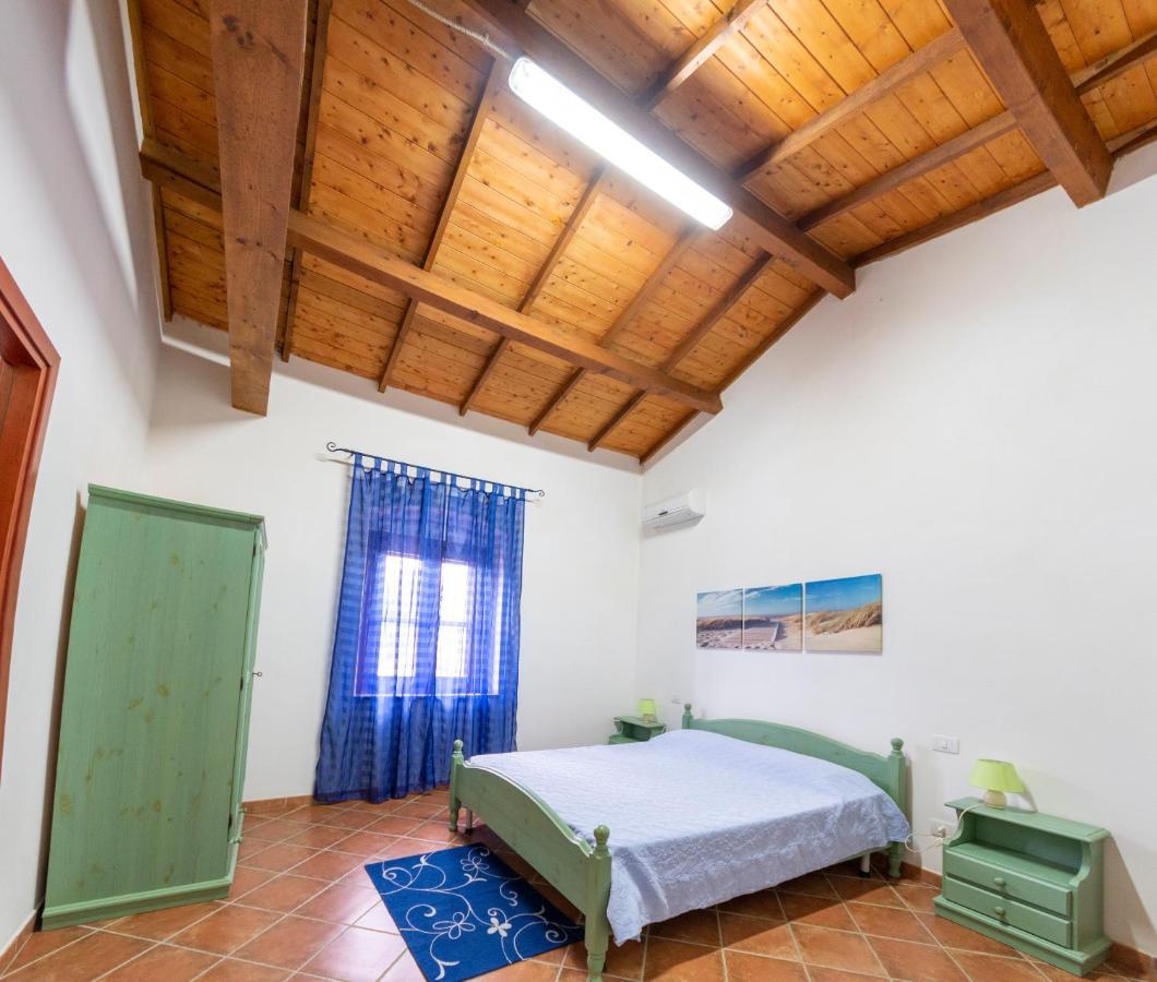 Bed and Breakfast Is Cuccus Masainas Экстерьер фото