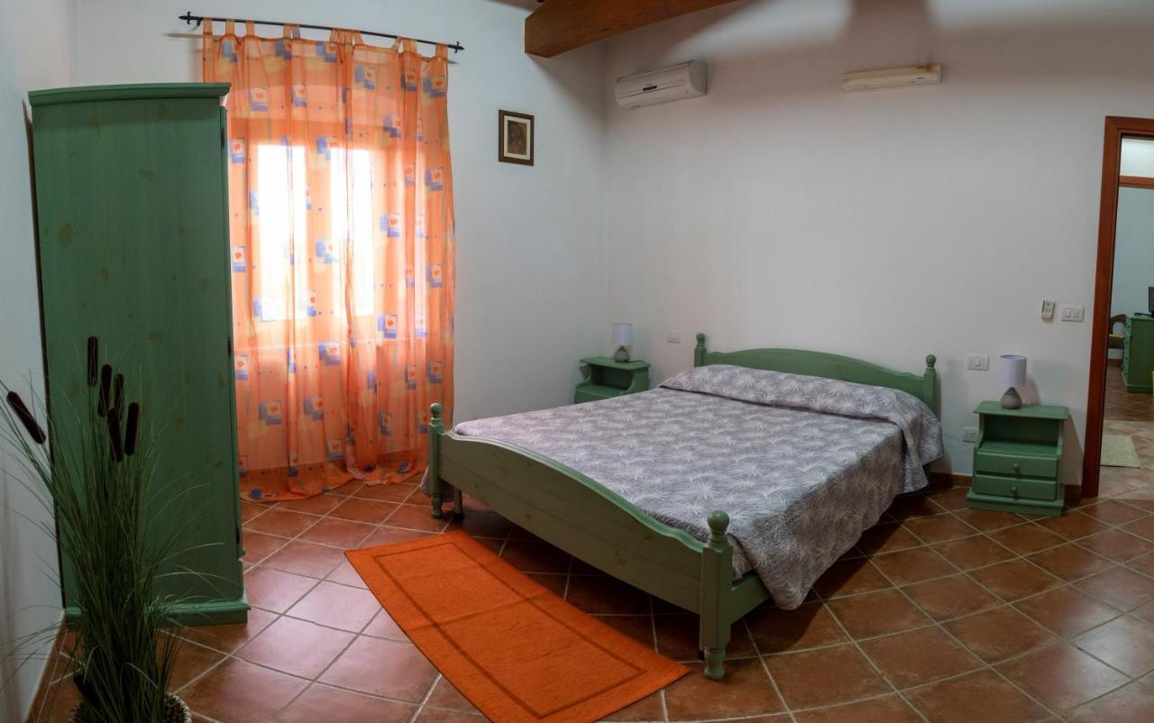Bed and Breakfast Is Cuccus Masainas Экстерьер фото