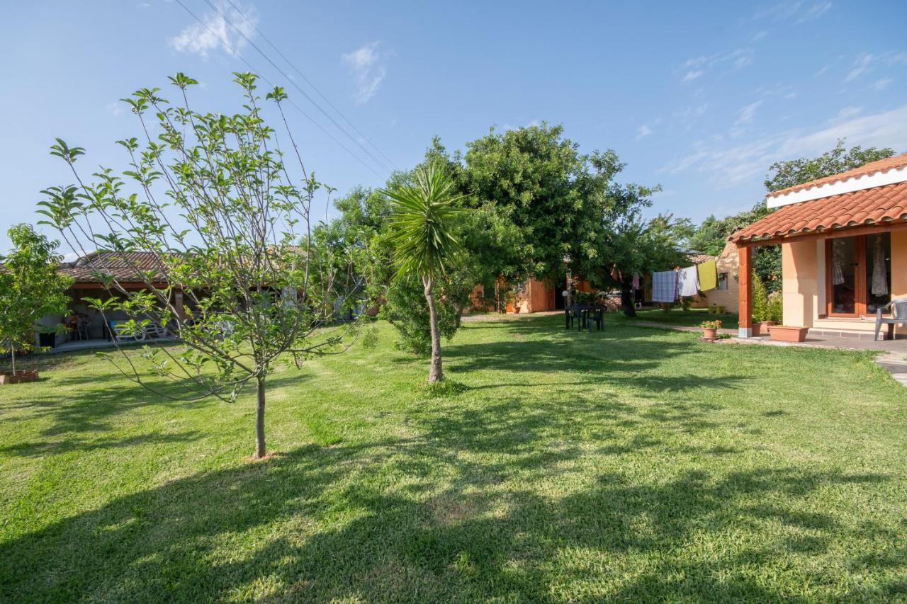 Bed and Breakfast Is Cuccus Masainas Экстерьер фото