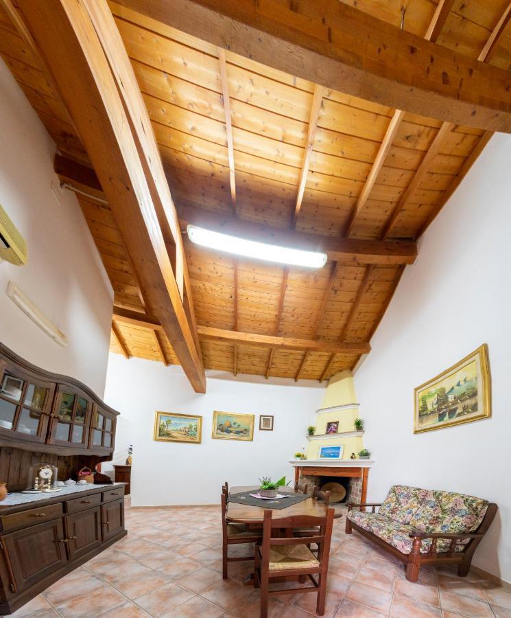Bed and Breakfast Is Cuccus Masainas Экстерьер фото